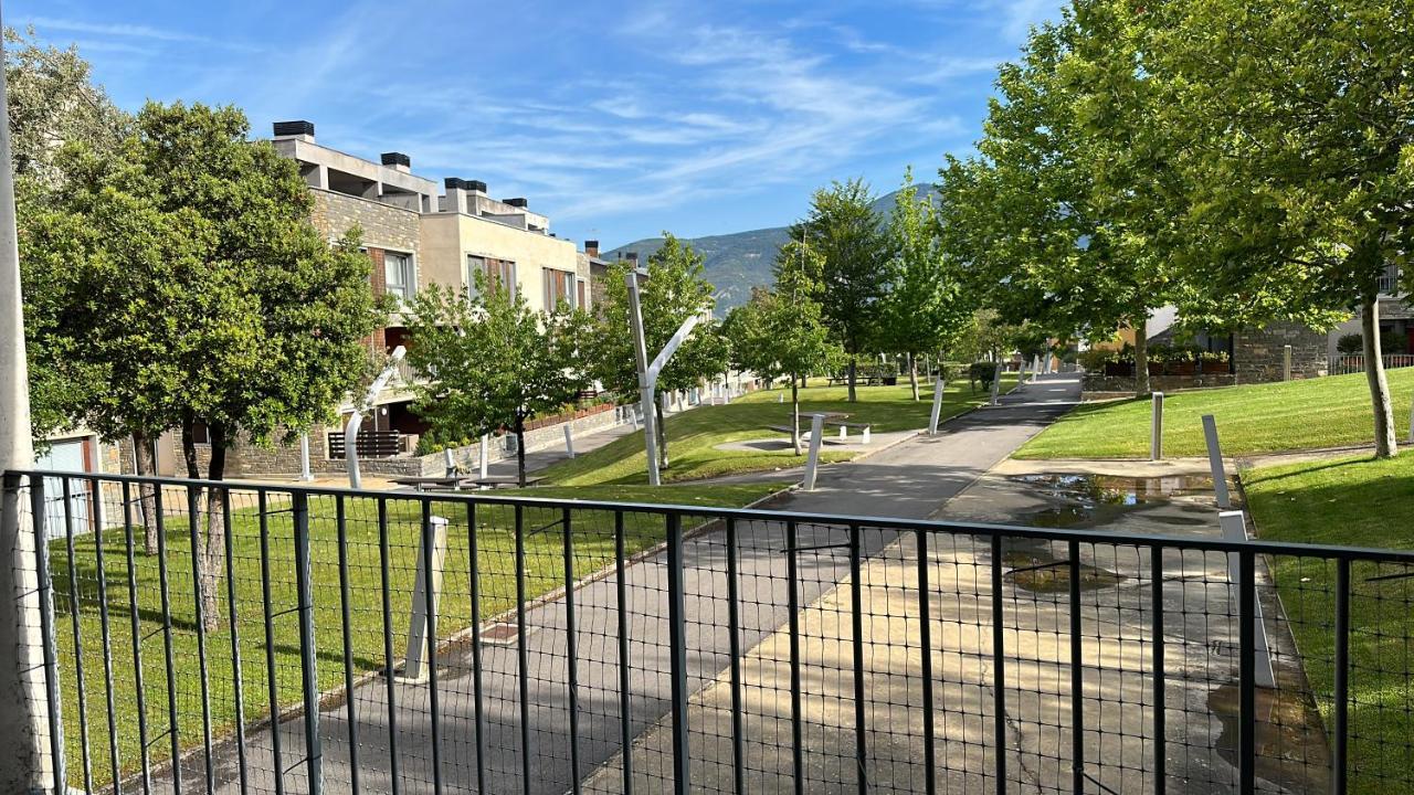 Las Margas Mirador Del Valle Уэска Экстерьер фото